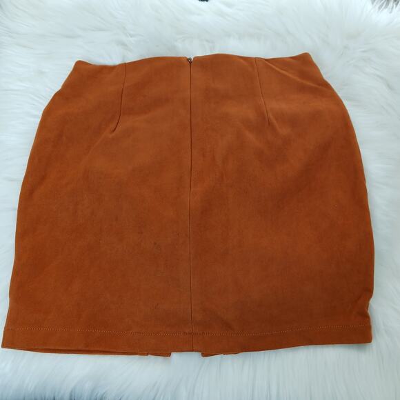 Haute Rogue Faux Suede Lace Up Skirt NWOT - Picture 5 of 8